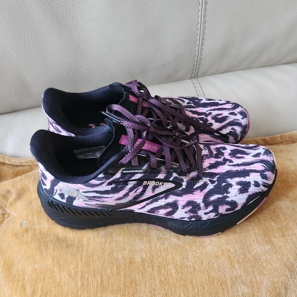 Brooks Women's Pink Leopard Running Shoes